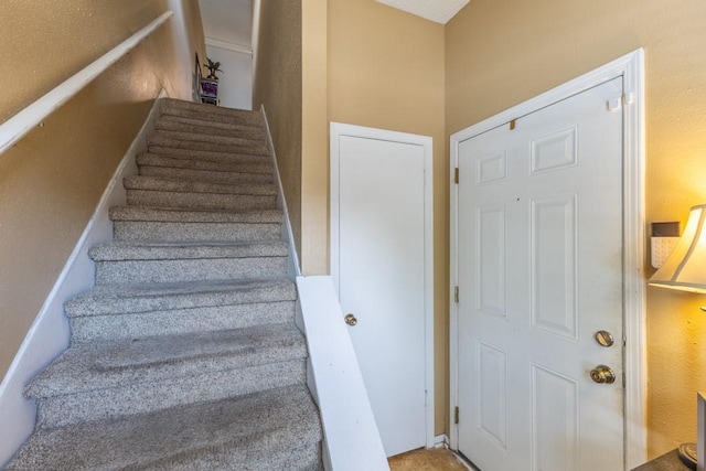 2425 Oxford Pl Unit 139, Gretna, LA 70056 - view of stairs