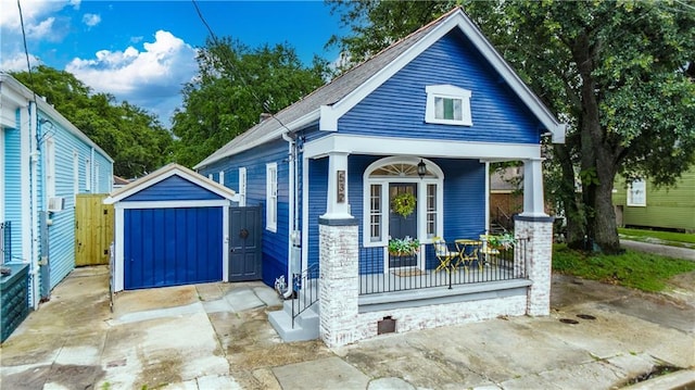 532 Elmira Ave, New Orleans, LA 70114 - view of front facade with a porch