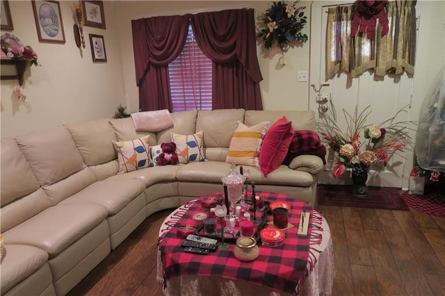 221513 James St, Jefferson, LA 70121 - living room with wood-type flooring