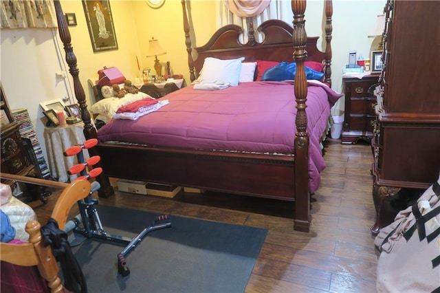 221513 James St, Jefferson, LA 70121 - bedroom featuring hardwood / wood-style flooring