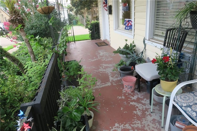 221513 James St, Jefferson, LA 70121 - view of patio