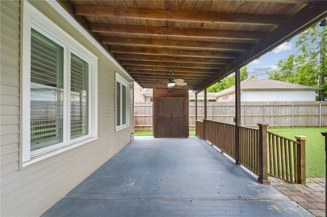 404 Atherton Dr, Metairie, LA 70005 - fenced backyard with a patio