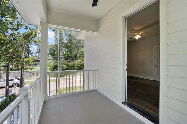 218 N Jackson Ave, Covington, LA 70433 - view of balcony