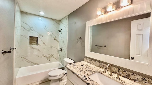 1813 Green Oak Dr, Gretna, LA 70056 - bathroom with vanity and tub / shower combination