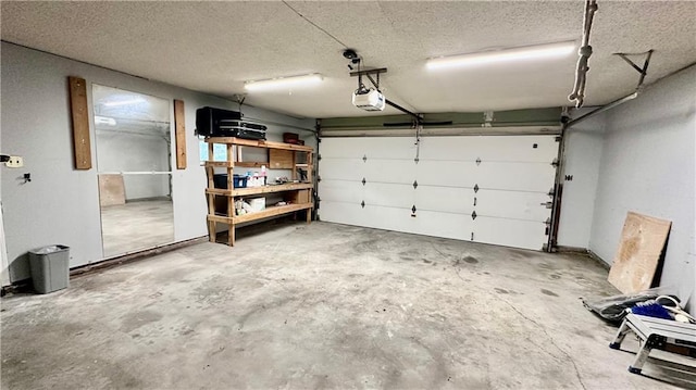 1813 Green Oak Dr, Gretna, LA 70056 - garage with a garage door opener