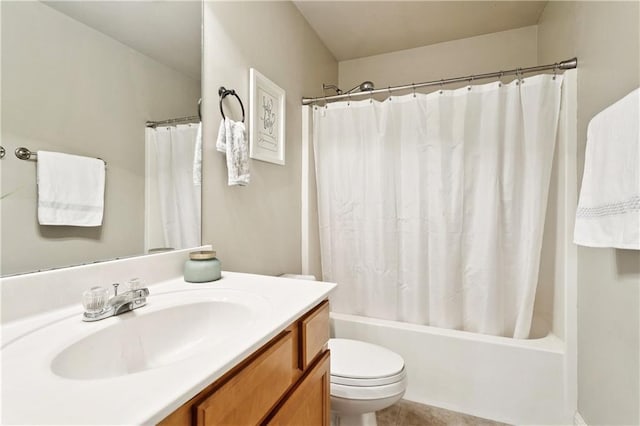 70323 11th St, Covington, LA 70433 - bathroom with vanity, toilet, and shower / bath combo