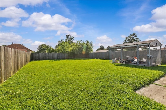 7542 Lehigh St, New Orleans, LA 70127 - view of yard with exterior structure