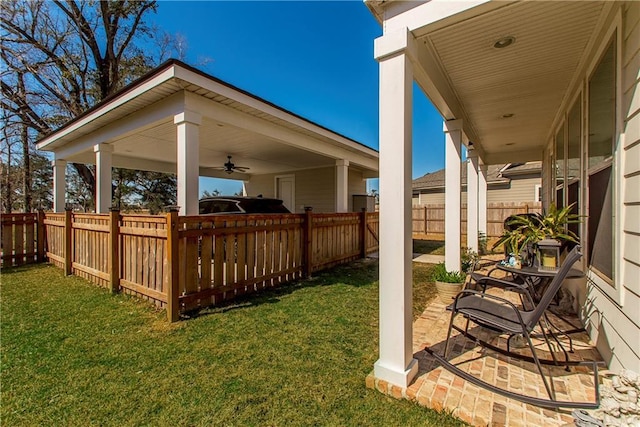 2329 Bradbury Pl, Covington, LA 70433 - fenced backyard featuring ceiling fan