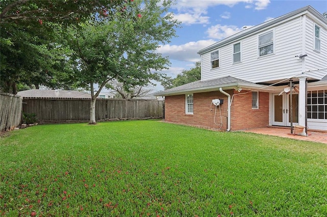 547 Jewel St, New Orleans, LA 70124 - view of yard featuring a patio area