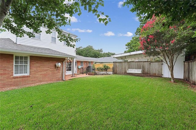 547 Jewel St, New Orleans, LA 70124 - view of yard