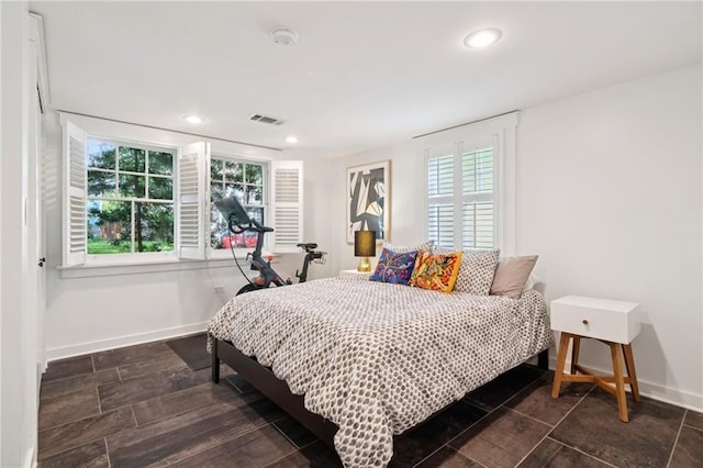 5930 Memphis St, New Orleans, LA 70124 - bedroom featuring baseboards and recessed lighting