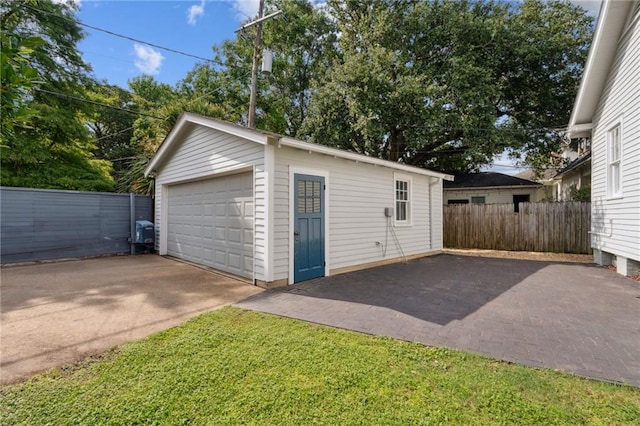 5930 Memphis St, New Orleans, LA 70124 - view of detached garage