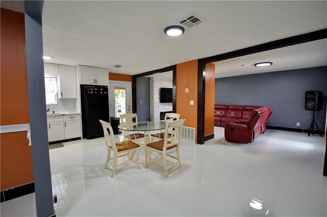 213 Travis Dr, Westwego, LA 70094 - dining space with baseboards