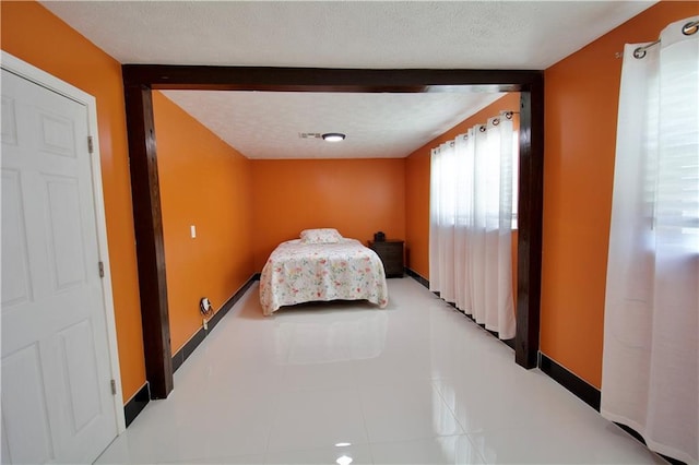 213 Travis Dr, Westwego, LA 70094 - bedroom featuring baseboards