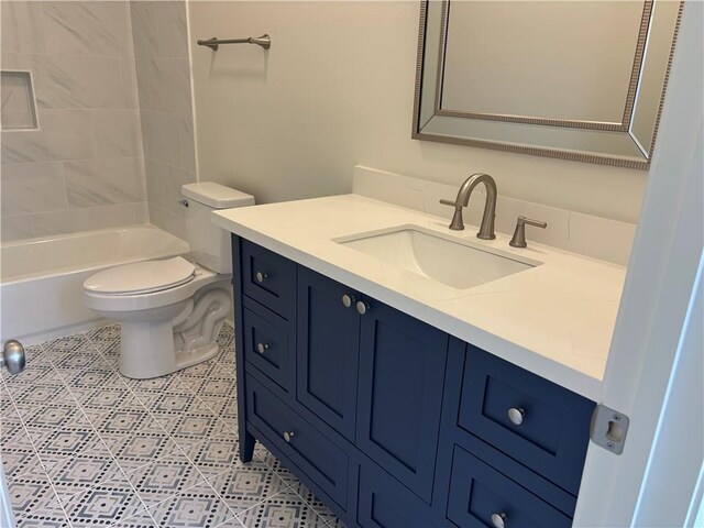 2035 Huey P Lng Ave, Gretna, LA 70053 - full bath with vanity, tile patterned floors, and  shower combination