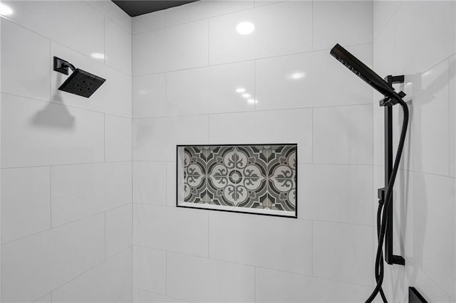 506 Ellington Ave, Luling, LA 70070 - bathroom view of a tile shower