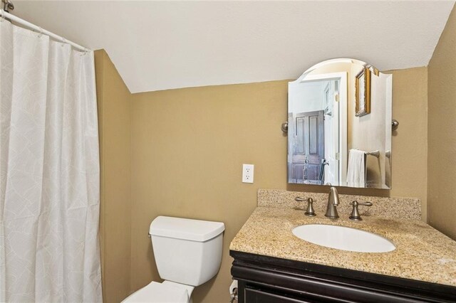 39267 Z Oaks Ln, Ponchatoula, LA 70454 - bathroom with vanity and a shower with shower curtain
