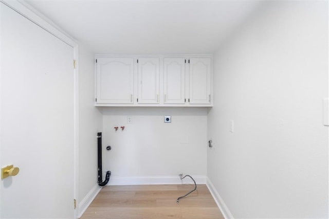 145 Macque Dr, Harahan, LA 70123 - empty room featuring light wood-type flooring, healthy amount of natural light, and recessed lighting