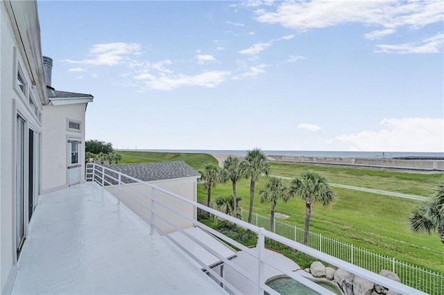 3128 Palm Vista Dr, Metairie, LA 70003 - balcony featuring a water view