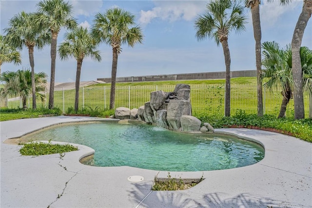 3128 Palm Vista Dr, Metairie, LA 70003 - view of swimming pool