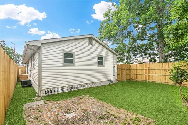 802 Claiborne Dr, Jefferson, LA 70121 - view of side of property with a fenced backyard and a patio area