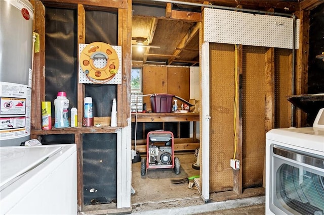 42 Tulip Dr, Gretna, LA 70053 - laundry area with washer / clothes dryer and gas water heater