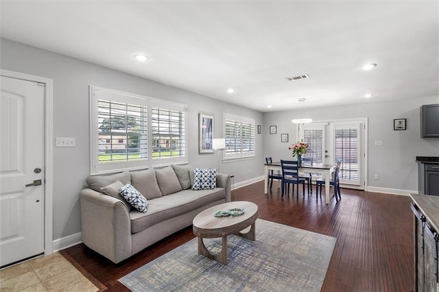 1200 Waltham St, Metairie, LA 70001 - living area featuring recessed lighting and dark wood finished floors