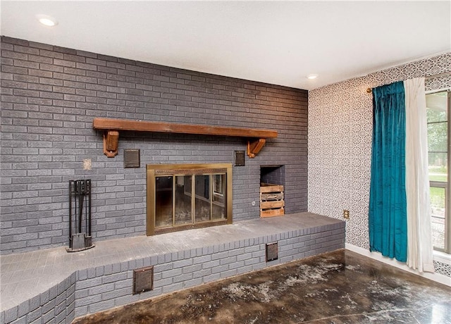 2129 Hamilton St, Franklinton, LA 70438 - detailed view of a fireplace and concrete flooring