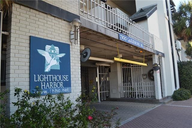 7300 Lakeshore Dr Unit 6, New Orleans, LA 70124 - view of building exterior