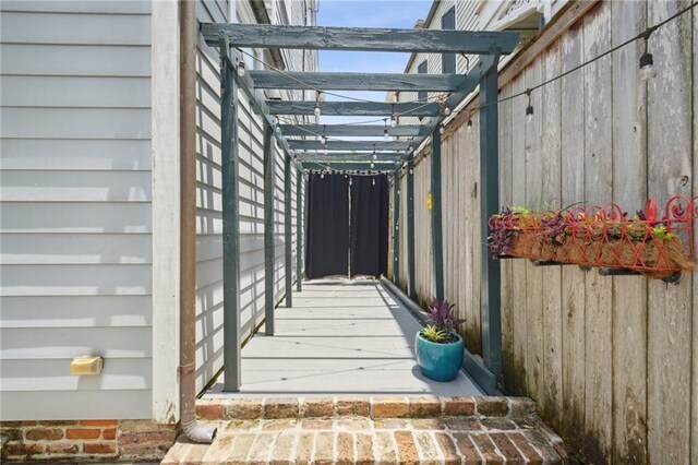 1128 Fourth St, New Orleans, LA 70130 - entrance to property
