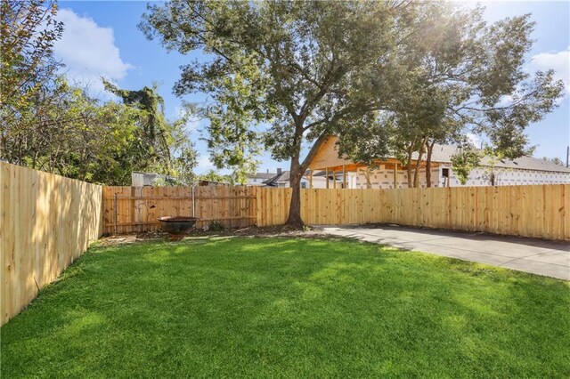 1919 Robert St, New Orleans, LA 70115 - view of fenced backyard
