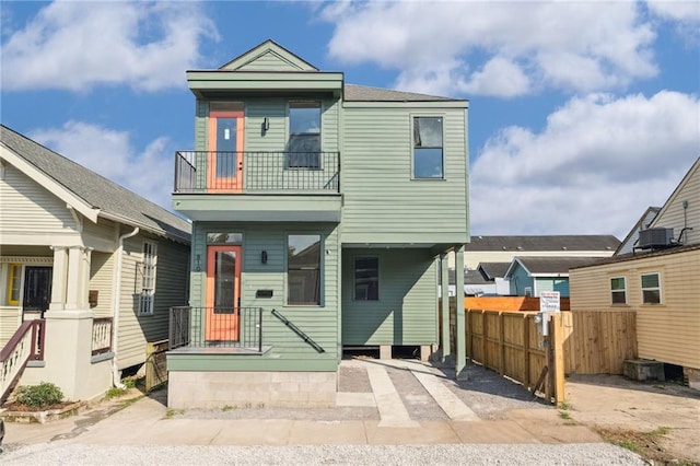 810 N Roman St, New Orleans, LA 70116 - view of front of property featuring a balcony
