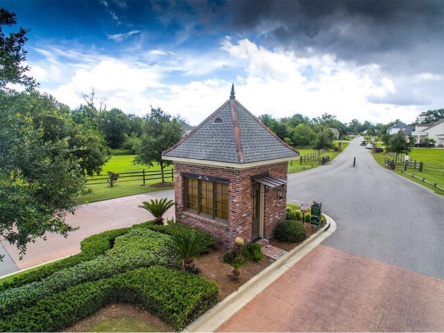 159 Green Trails Dr, Belle Chasse, LA 70037