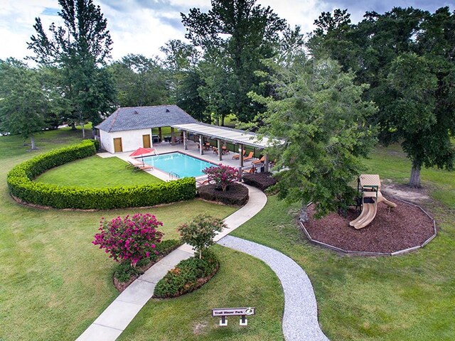 159 Green Trails Dr, Belle Chasse, LA 70037