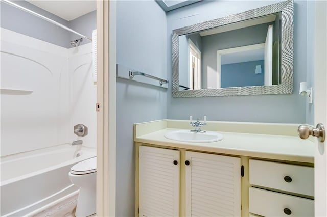 101 Wilbourn Blvd Unit 102, Lafayette, LA 70506 - bathroom with vanity and bathing tub / shower combination