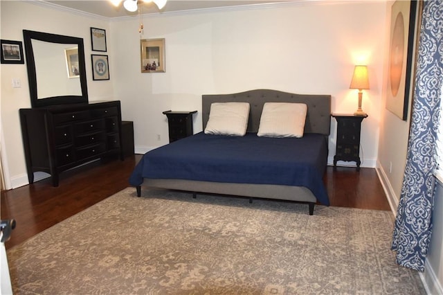 5501 Chatham Dr, New Orleans, LA 70122 - bedroom featuring wood finished floors and ornamental molding