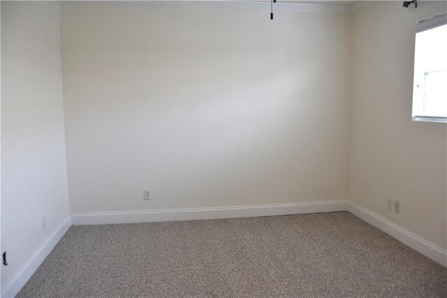 5501 Chatham Dr, New Orleans, LA 70122 - spare room with light carpet and baseboards