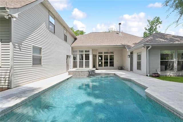 230 Delta Dr, Mandeville, LA 70448 - view of pool with a patio area and a pool with connected hot tub