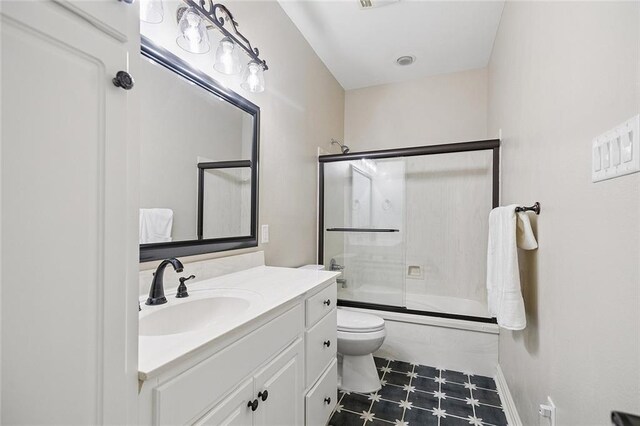 230 Delta Dr, Mandeville, LA 70448 - view of pool featuring a patio, a fenced backyard, and a pool with connected hot tub