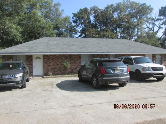 11539 Wendell Ln, Hammond, LA 70401 - view of parking / parking lot with concrete driveway