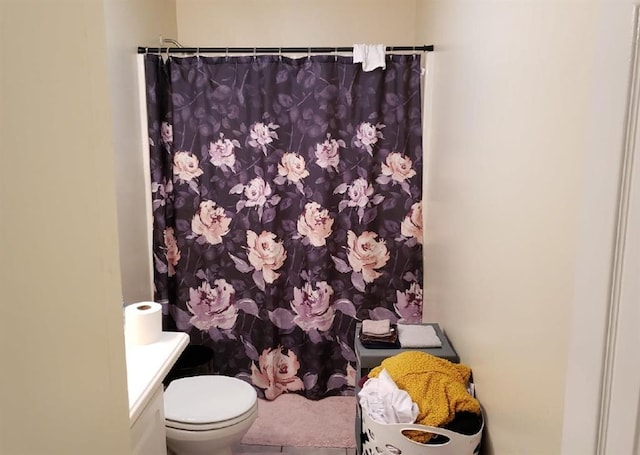 11539 Wendell Ln, Hammond, LA 70401 - full bathroom with curtained shower, tile patterned floors, and vanity