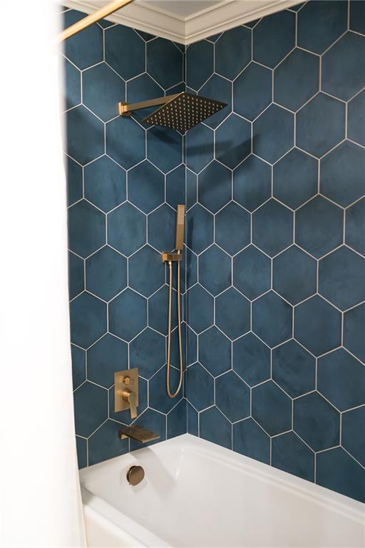 33 Rosedown Dr, Destrehan, LA 70047 - bathroom with  shower combination