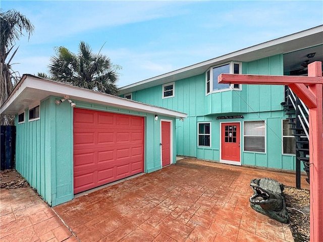 4230 Murano Rd, New Orleans, LA 70129 - view of front of house featuring an outbuilding
