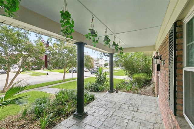 7032 Glenn St, Metairie, LA 70003 - view of patio / terrace