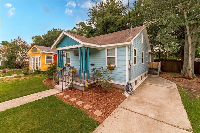 4108 Rayne Dr, New Orleans, LA 70122 - bungalow with roof with shingles