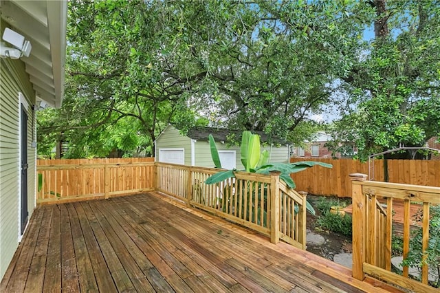 4752 Demontluzin St, New Orleans, LA 70122 - wooden terrace with an outdoor structure