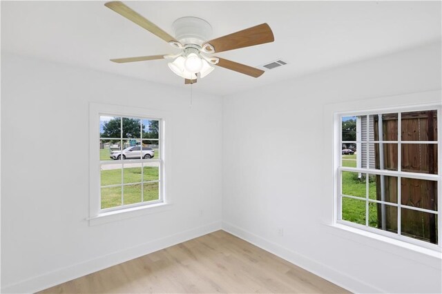 1909 Maryland Ave, Kenner, LA 70062 - spare room with light wood-type flooring and a ceiling fan
