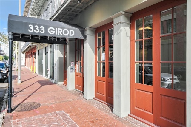 333 Girod St Unit 304, New Orleans, LA 70130 - entrance to property with french doors