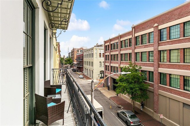 333 Girod St Unit 304, New Orleans, LA 70130 - view of balcony
