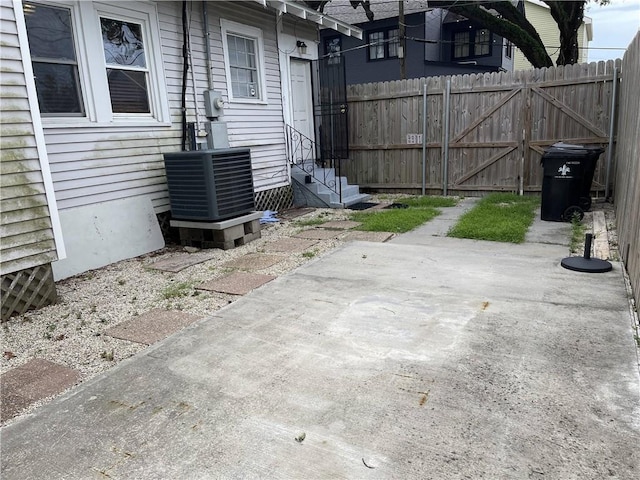 7935 Fig St, New Orleans, LA 70125 - view of patio / terrace featuring entry steps